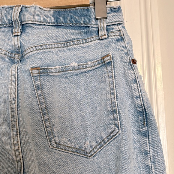 The 90s Straight Ultra High Rise Jeans - Curve Love - Picture 4 of 6